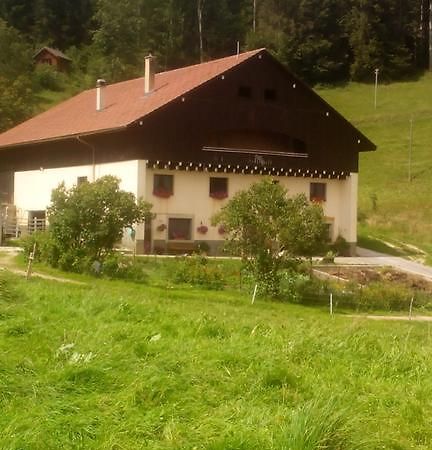 Chambre D'Hotes Petit Martel Les Ponts-de-Martel Exterior photo